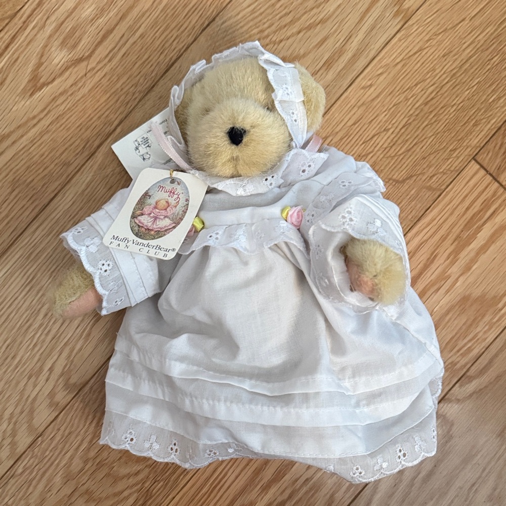 Muffy VanderBear Fan Club Bear